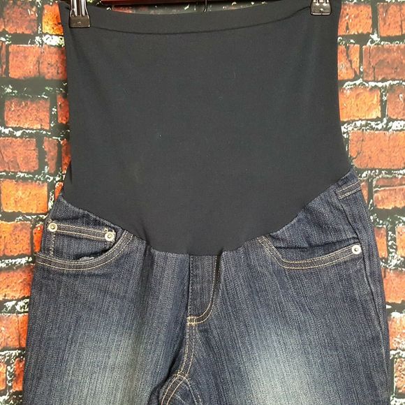 Two Hearts Maternity Crop Capri Jeans Size Small - Picture 3 of 8